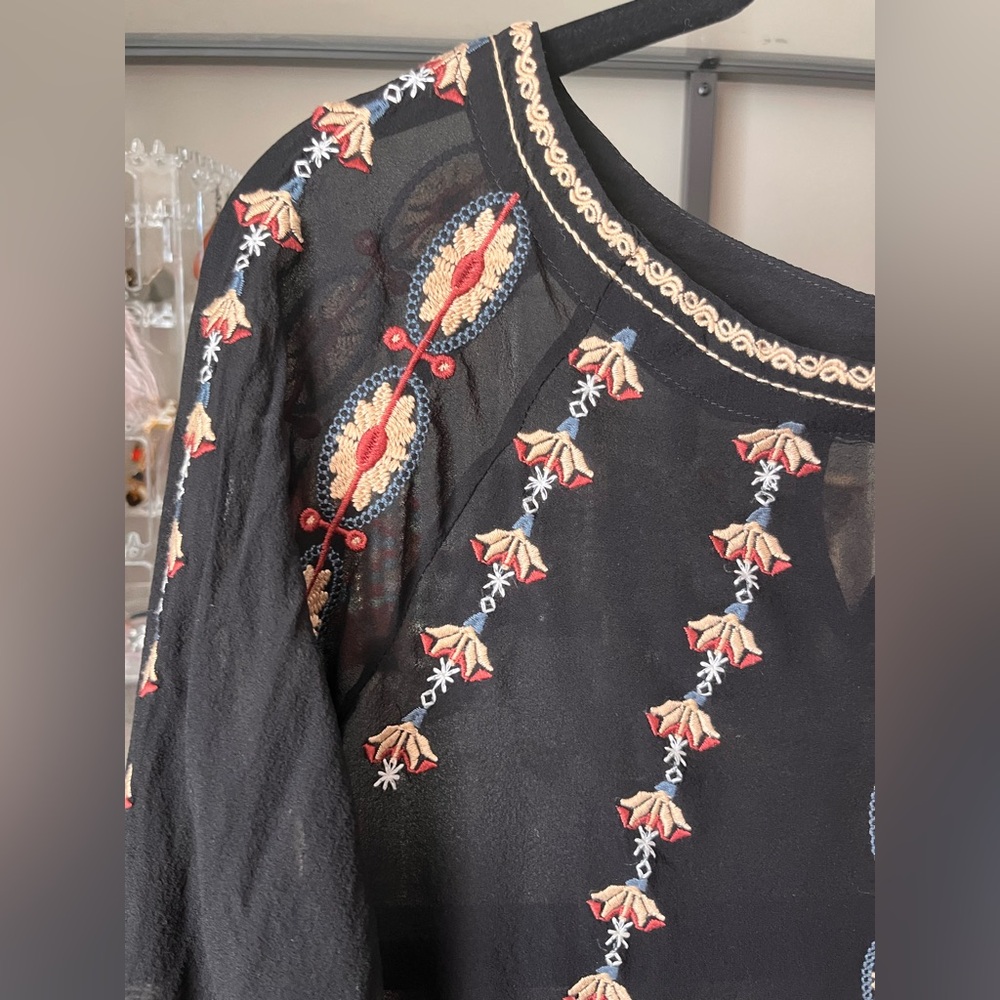 Sundance 100% Silk Black Boho Embroidered Blouse - Picture 4 of 11
